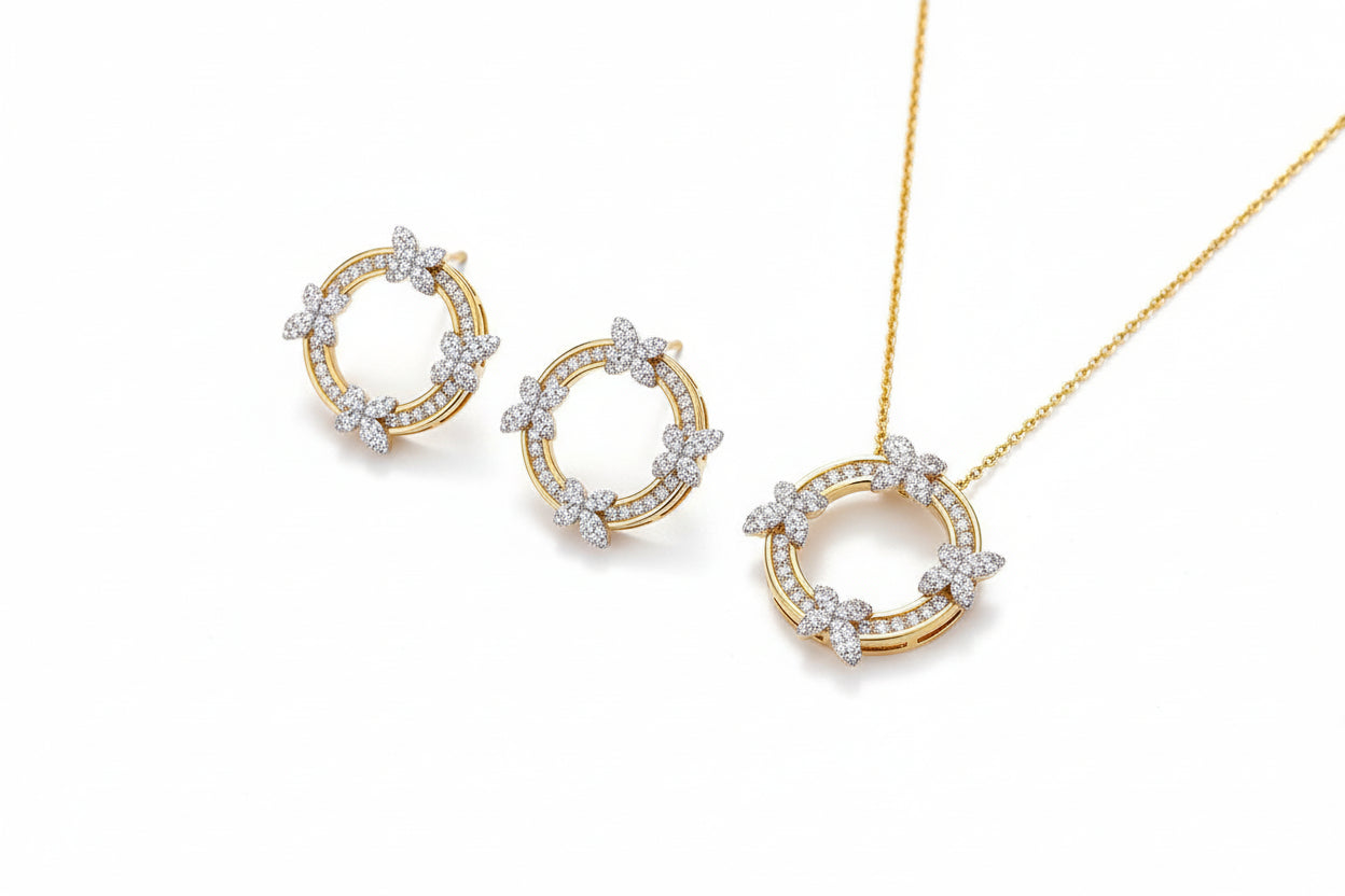 Parure Élégance Florale en Or et Zircons Brillants