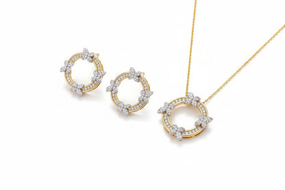 Parure Élégance Florale en Or et Zircons Brillants