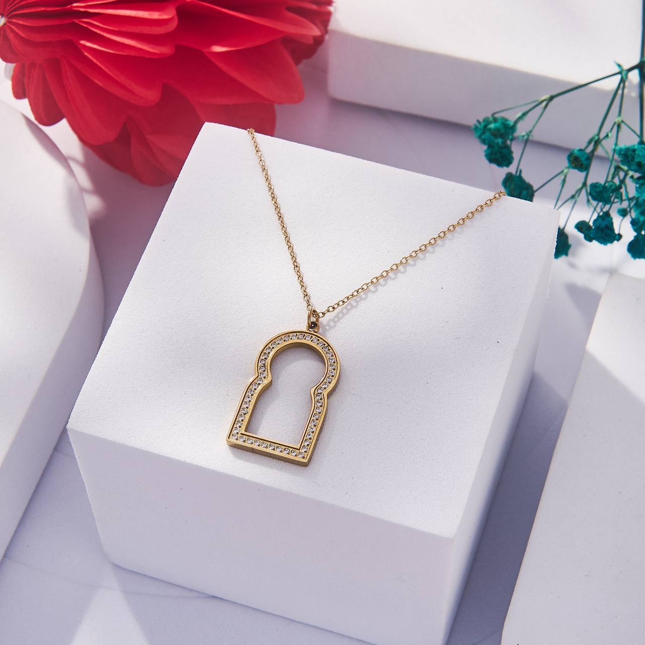 Collier Porte-Bonheur Main de Fatma Rotative en Acier Inoxydable ✨