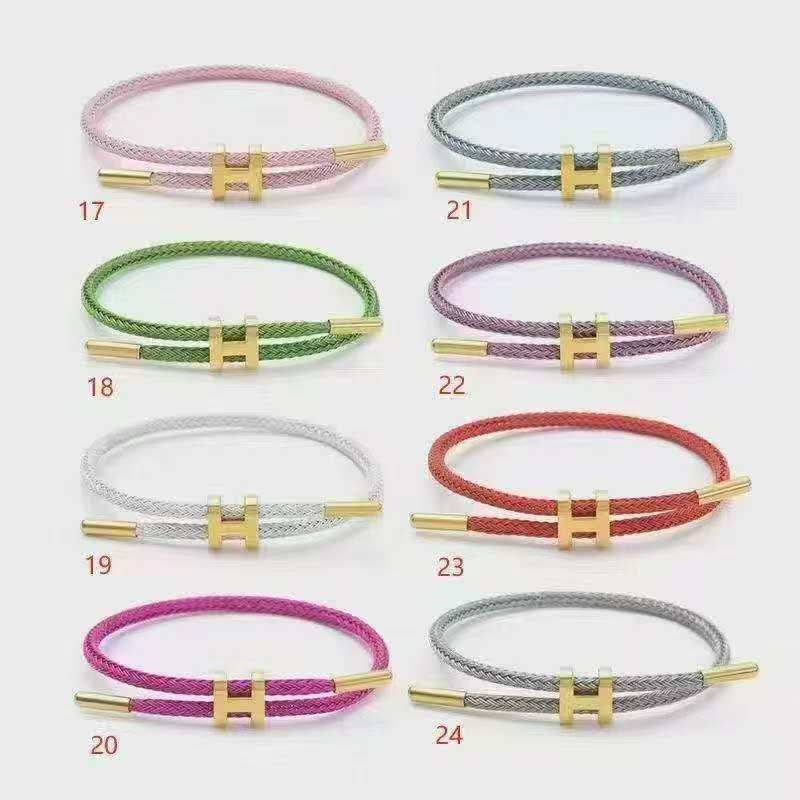 Bracelet Tressé Multicolore – Fermoir Doré Élégant